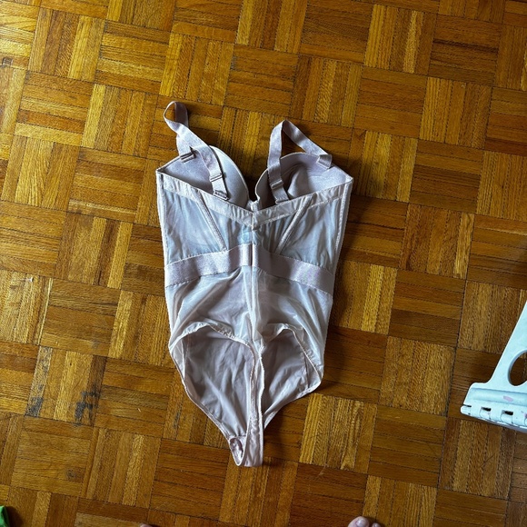 DKNY bodysuit - lingerie - light light pink never worn - pics dont do it justice - Picture 2 of 6